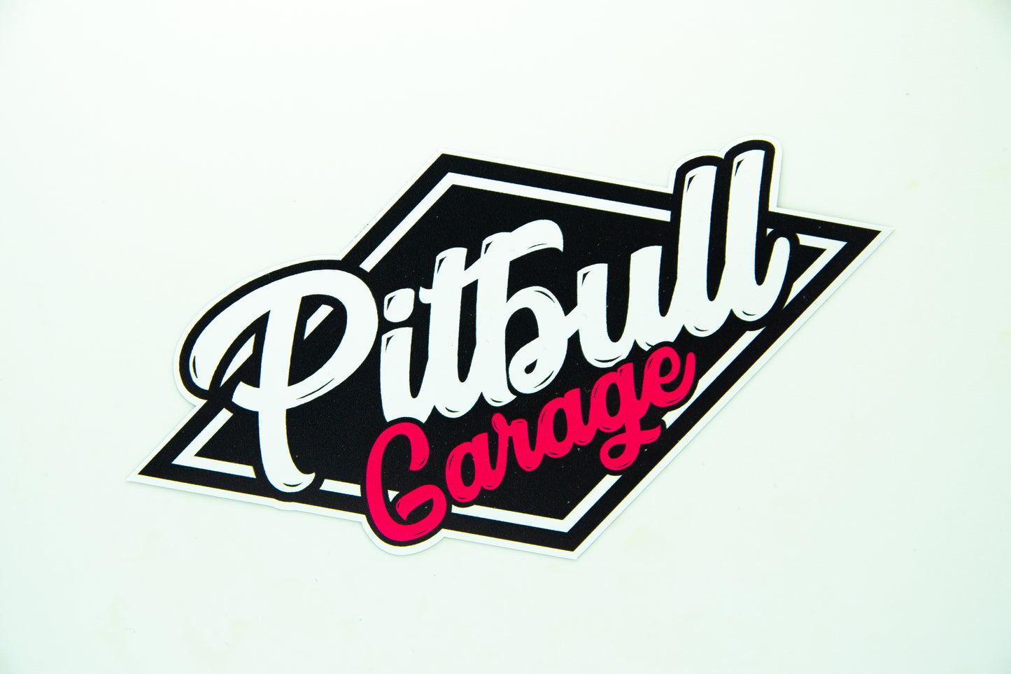 PEGATINA PITBULL GARAGE CLASSIC